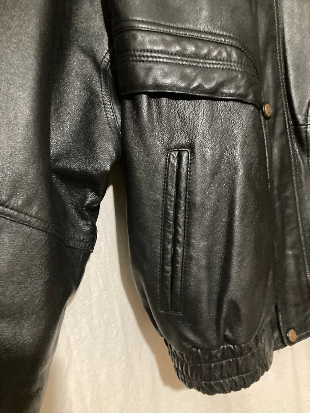 Members Only Black Leather Bomber Jacket Large EUC
